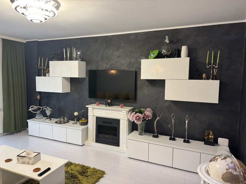 Doamna Ghica Plaza, apartament cu 3 camere de vanzare.