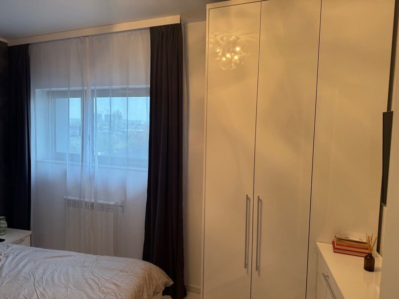 Doamna Ghica Plaza, apartament cu 3 camere de vanzare.