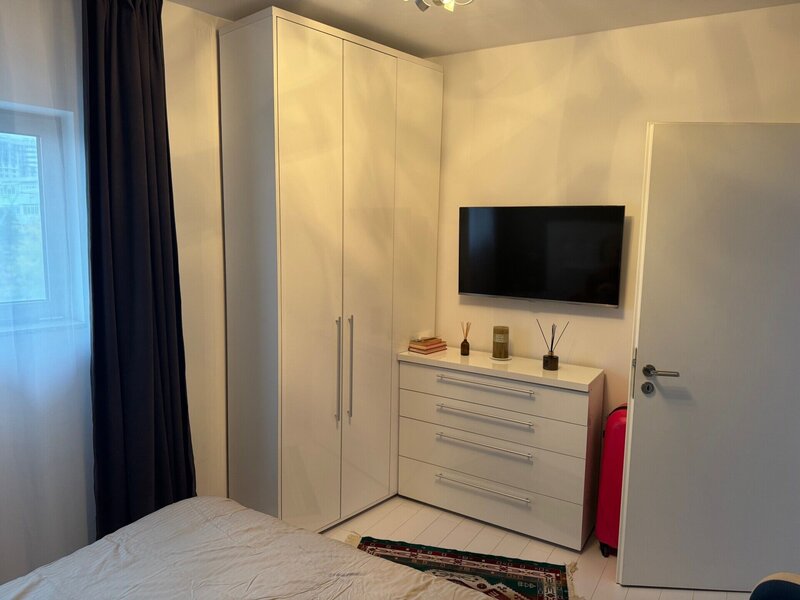 Doamna Ghica Plaza, apartament cu 3 camere de vanzare.