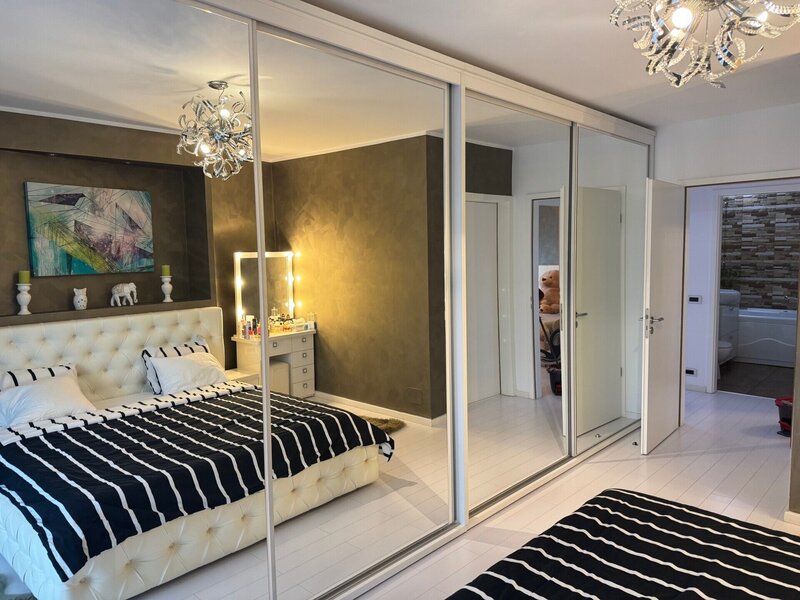 Doamna Ghica Plaza, apartament cu 3 camere de vanzare.